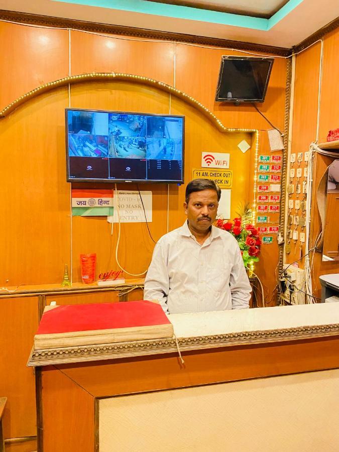 Hotel New Lucknow 勒克瑙 外观 照片